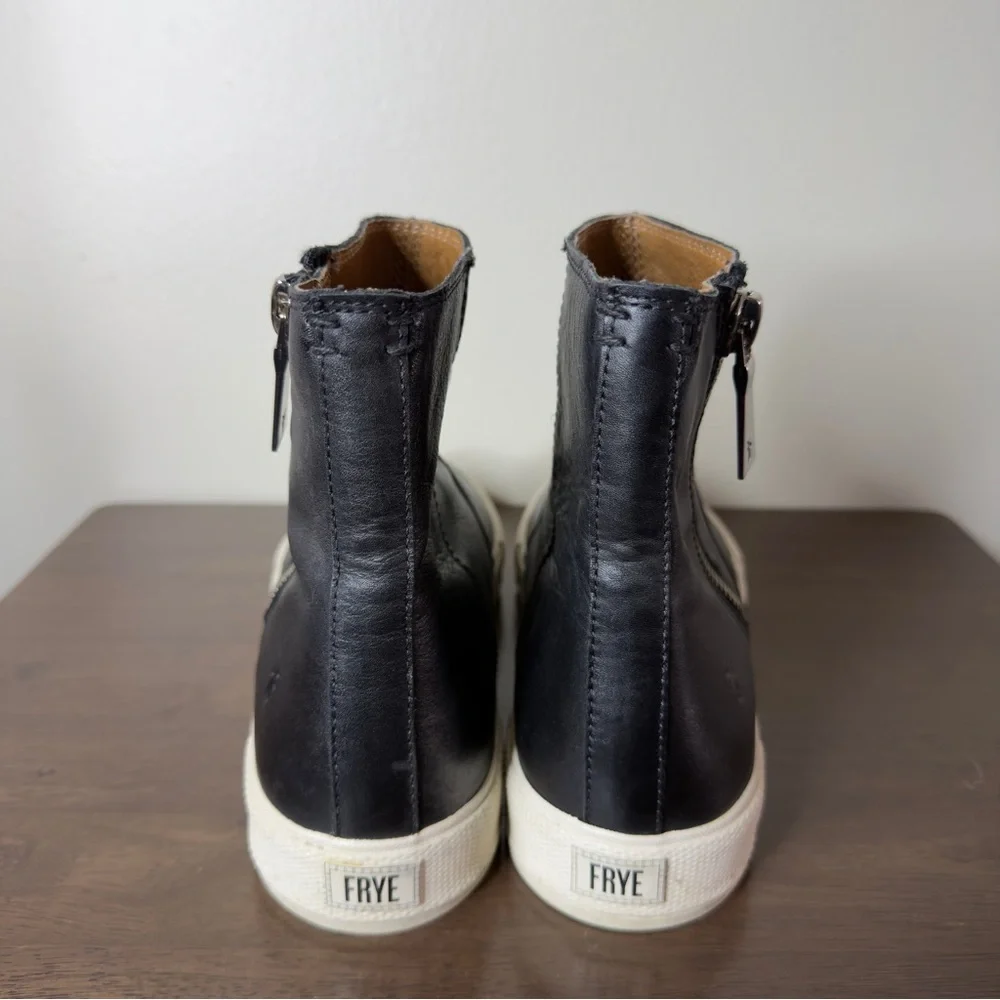 Frye Gia Lug Black Leather Zip Ankle Boots Sz 9.5 Womens